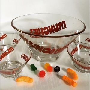✌🏼Retro 5 piece bowl set munchies!!!